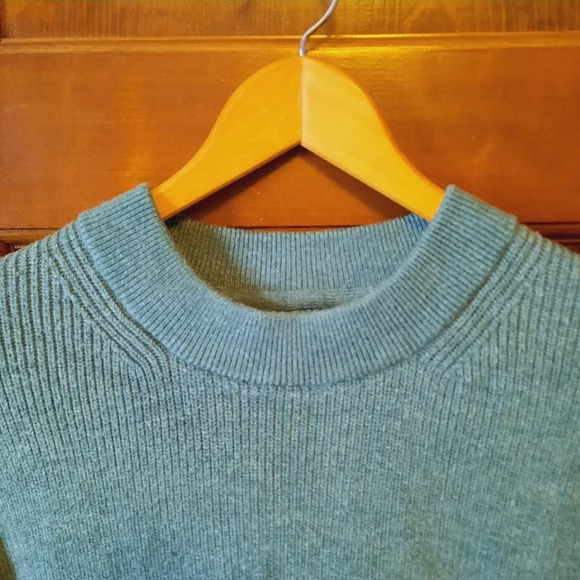 Lululemon Merino Wool Blend Ribbed Crewneck Sweater Tidewater Teal Size 8 - Picture 4 of 12